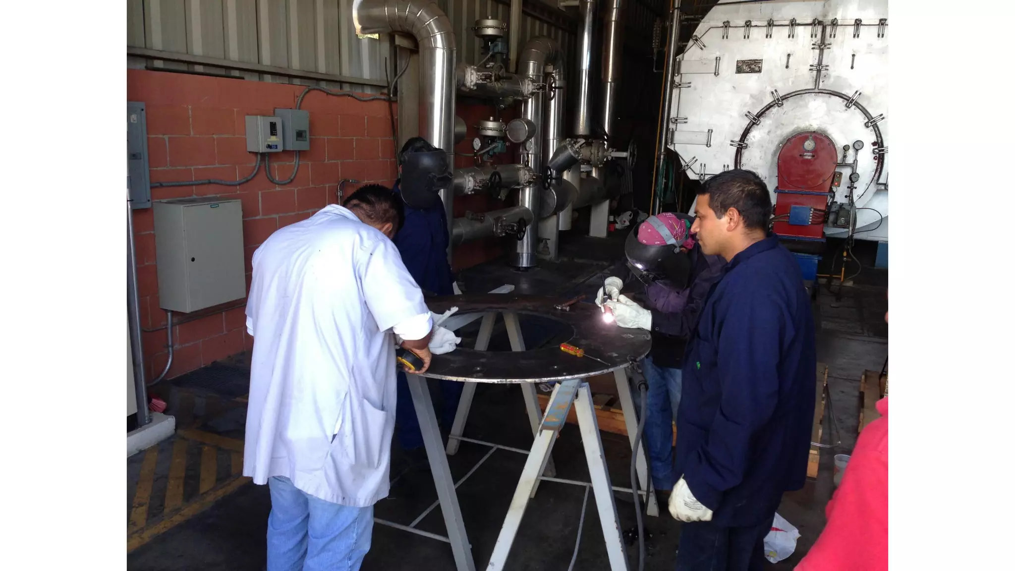 Quemado ST Johnson Instalacion 1000 HP CB High Pressure Boiler Retrofit Petenatti