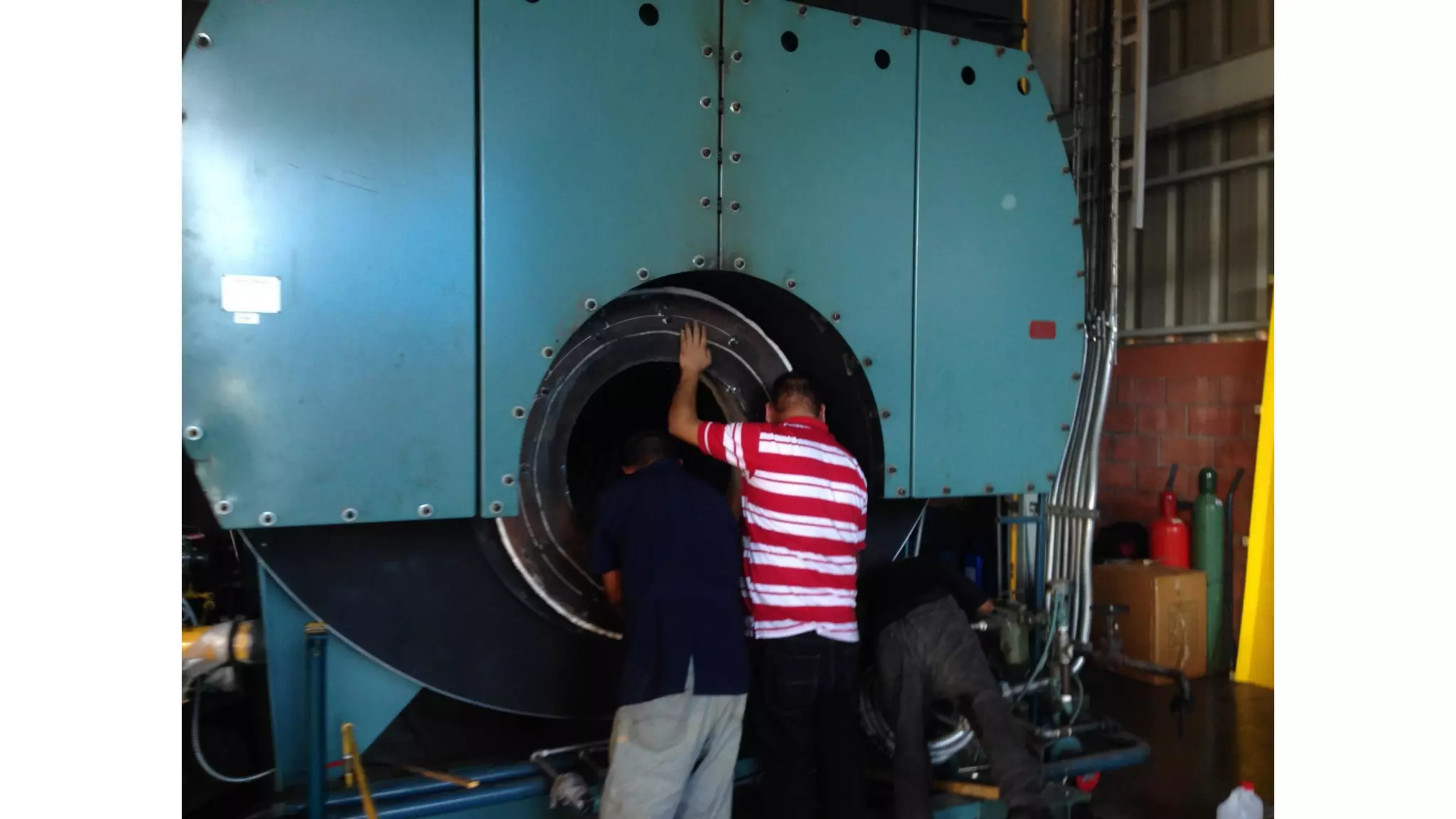 Quemado ST Johnson Instalacion 1000 HP CB High Pressure Boiler Retrofit Petenatti