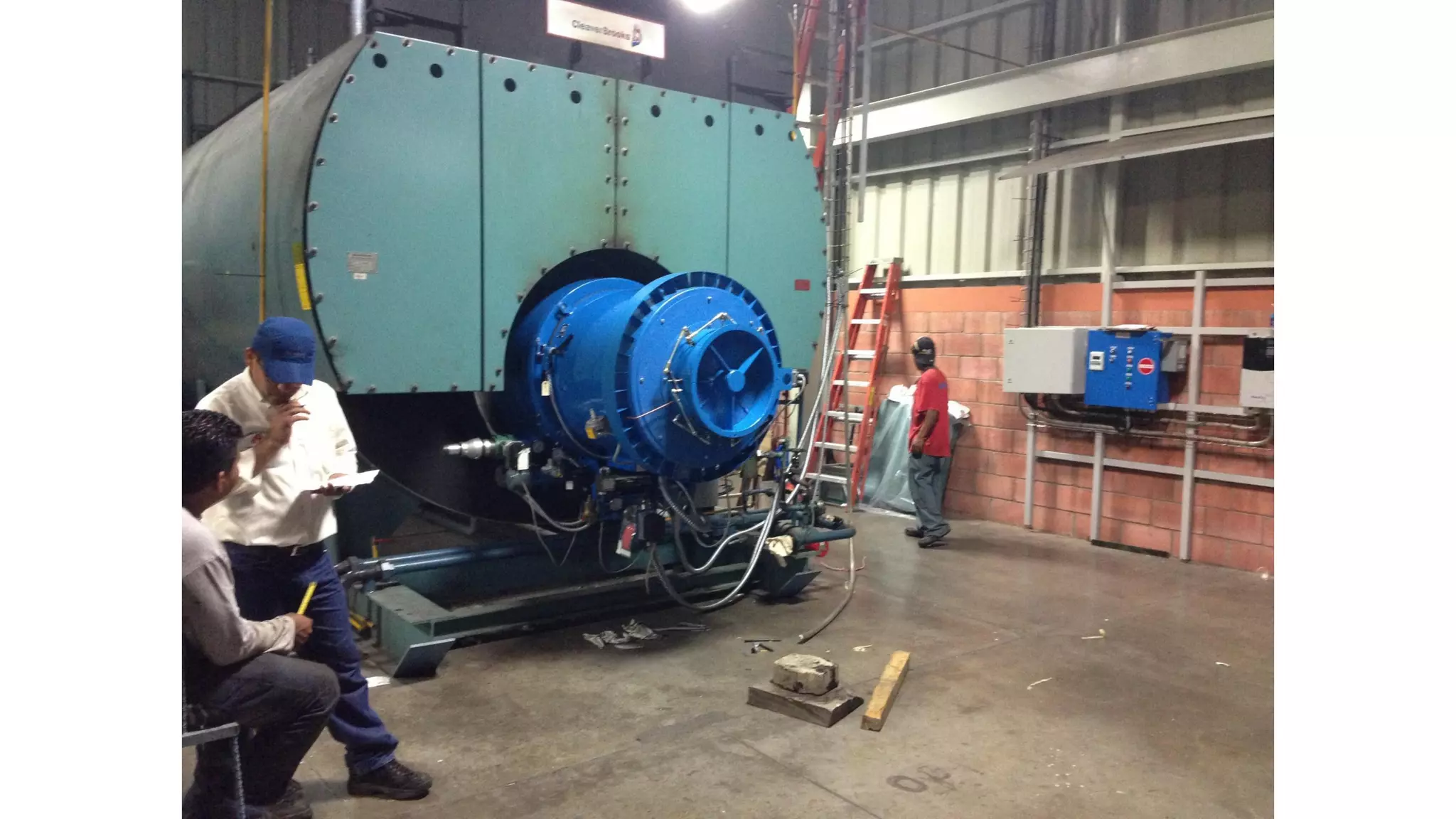 Quemado ST Johnson Instalacion 1000 HP CB High Pressure Boiler Retrofit Petenatti