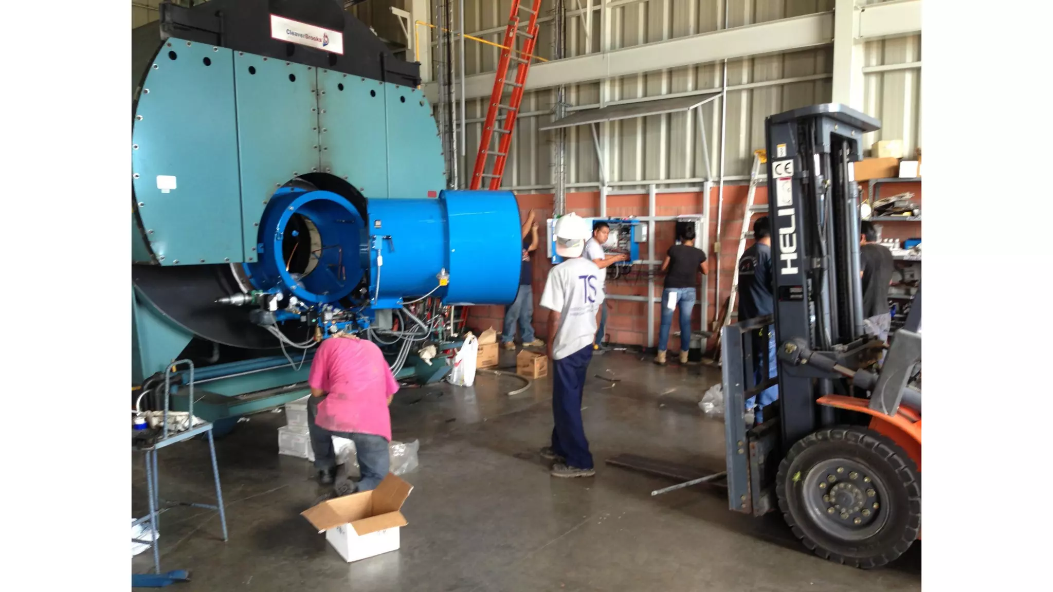 Quemado ST Johnson Instalacion 1000 HP CB High Pressure Boiler Retrofit Petenatti