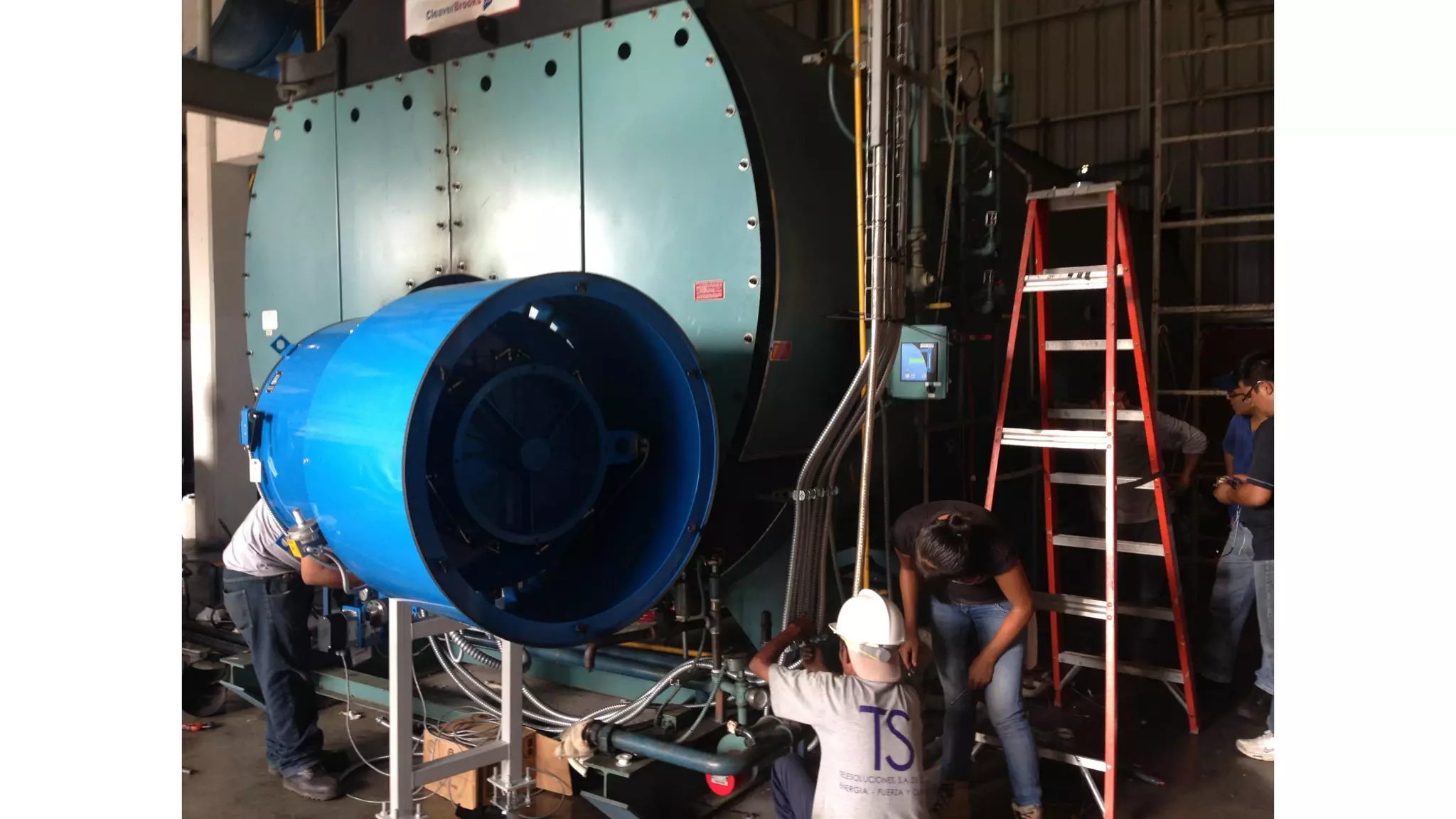 Quemado ST Johnson Instalacion 1000 HP CB High Pressure Boiler Retrofit Petenatti