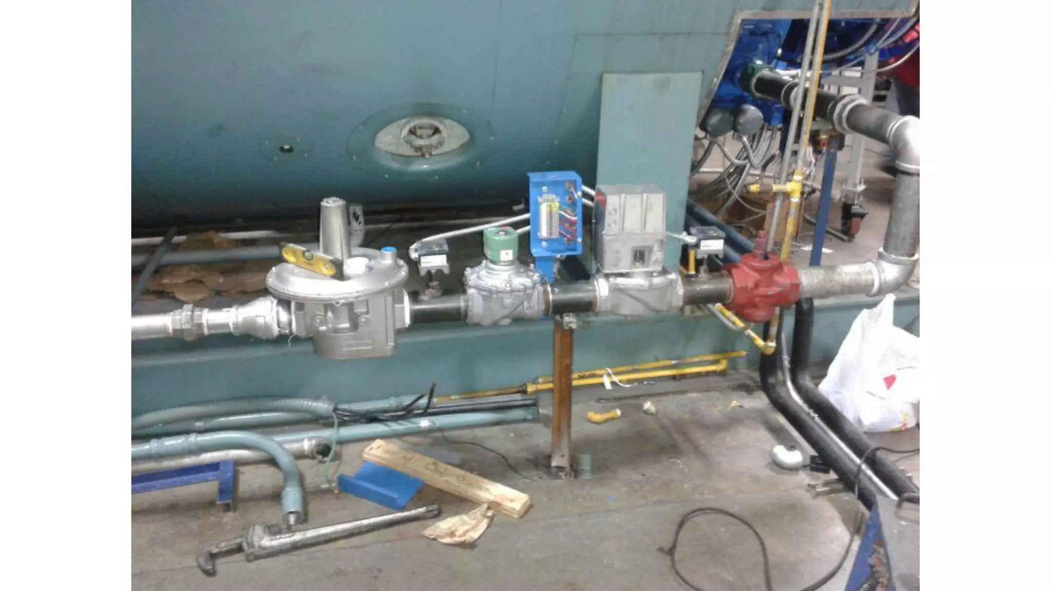 Quemado ST Johnson Instalacion 1000 HP CB High Pressure Boiler Retrofit Petenatti