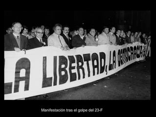 Elecciones de octubre de 1982
Amplia mayoría del PSOE
Hasta 1996 se sucedierán
gobiernos de Felipe González.
A Calvo Sotel...