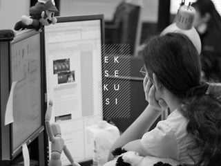 Persentasi kritik DKV Web banner PDIP