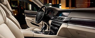 Interior long-wheelbase version   28 | 29
 