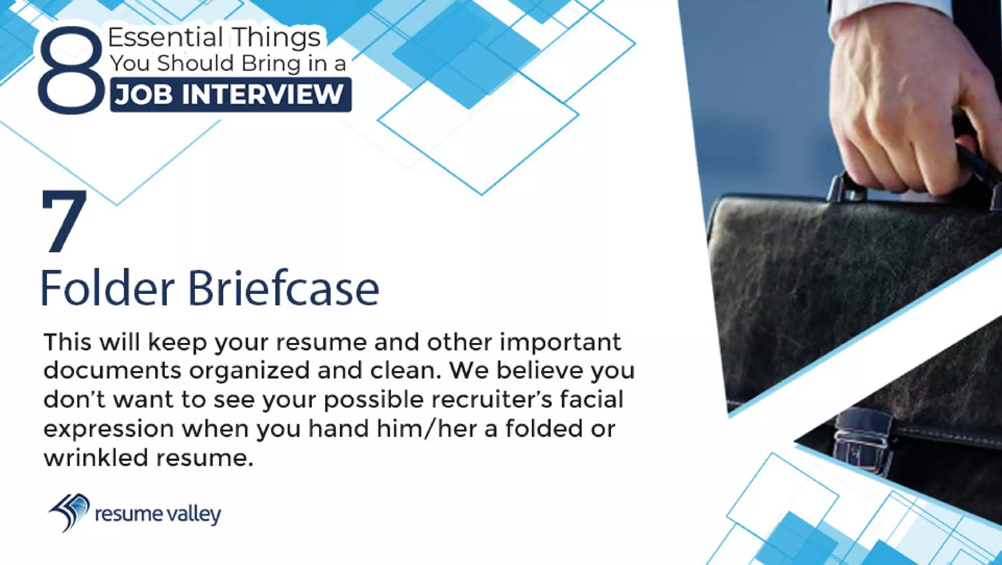 8 Essential Things You Should Bring in a Job Interview