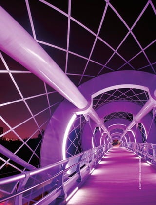 22 – Harnessing Science, Technology and Innovation for Inclusive and Sustainable Development in Asia and the Pacific
©SHUTTERSTOCK:SYAHEIRAZIZAN
 