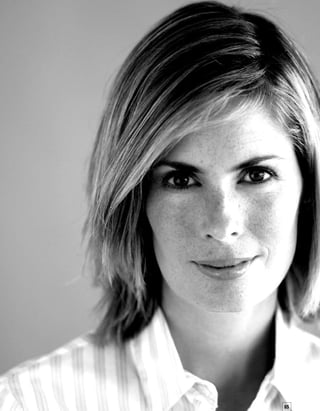 66
The STandardized
PROCESSes challenge
A well-defined process spells out roles and
responsibilities down to the work instruction
level. It defines the order of process steps,
inputs and outputs of each process step, and
the specific work tasks and functions performed
at each step. A good process ensures that
everyone who performs a given task does it
in the same way, knows what to expect as
input from the previous step, and delivers
consistent output to the next step in the flow.
As a result, well-defined processes enable
high-quality service delivery and accurate and
detailed reporting that provides visibility into
IT performance across the enterprise. Moreo-
over, well-documented processes support
compliance with government mandates and
industry regulations, often eliminating weeks
of manual effort required to gather and collate
information for audits. Figure 1 illustrates the
generic process model, as defined by ITIL.
Defining and standardizing on process flows
across multiple groups within IT can be a
grueling and time-consuming effort.You must
get the right people together, which means
setting up meetings with representatives of
all the groups that provide input, are respons-
sible for process activities, or rely on output,
and then getting consensus on a common
process definition.Typically, each group already
has its own way of doing things and may not
be focused on integration with other groups
and processes. Each group may have its own
quality initiatives and may have fine-tuned
its isolated procedures. Convincing people that
they should change their way of working so
they can integrate with other groups is not
easy. Political allegiances often come into
play, making it difficult to agree on a stand-
dard approach.
Figure 1.The Generic Process Model
Source: ITIL Service Support Appendix B: Process theory and practice, page 273
Process
Process
Control
Process
Enablers
Activities and
Sub-Processes
Quality Parameters
and Key
Performance
Indicators
Process
Owner
Process
Goal
Resources Roles
Input and Input
Specifications
Output and Output
Specifications
 