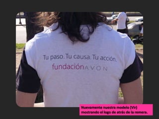 Nuevamente nuestra modelo (Vir) mostrando el logo de atrás de la remera.