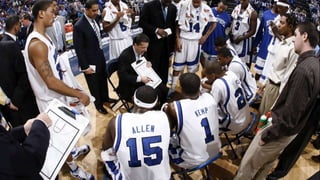 J Berengueres
MAN U COACH DECIDING STRATGY
 