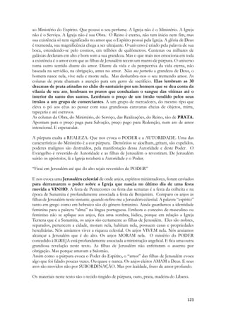 exercício da cidadania celestial, alguns acampamentos, alguns terrenos que foram doados por Profecia para alguma finalidade em alguma geração. Mas, genericamente falando, nós, egípcios, gregos, romanos, brasileiros, argentinos, ingleses e franceses ou porto-riquenhos somos no máximo “posseiros”. Os papéis que legitimam nosso direito a propriedade não tem valor algum, diante da Eternidade. 
Não foi dado a nenhum Estado o Direito Absoluto sobre a Propriedade. Inclusive o mundo de amanhã sofrerá uma redistribuição de terras. Embora o Direito Romano nos tenha influenciado. 
A profecia já definiu a quem pertence à terra, terra como sinônimo de mundo, muito tempo atrás: 
“Os justos herdarão a terra”. 
Mas, antes de chegar esse “amanhã”, as Escrituras determinaram um pedaço de terra para os israelitas. 
A Sunamita não pode encontrar o Amado na cidade porque a cidade e suas praças lembram essa origem religiosa, possuem uma identidade que a identificam a busca dos mortos, com a necromancia, com a adoração aos mortos. Ela evoca a morte. Ela é lugar de violência, ela é uma referência a práticas de injustiça. 
Por isso é que também um dia descerá dos céus uma cidade CELESTIAL. 
E eu, João, vi a santa cidade, a nova Jerusalém, que de Deus descia do céu, adereçada como uma esposa ataviada para o seu marido. E ouvi uma grande voz do céu, que dizia: Eis aqui o tabernáculo de Deus com os homens, pois com eles habitará, e eles serão o seu povo, e o mesmo Deus estará com eles, e será o seu Deus. E Deus limpará de seus olhos toda a lágrima; e não haverá mais morte, nem pranto, nem clamor, nem dor; porque já as primeiras coisas são passadas. Apocalipse 21:2-4 
Uma cidade que não possui CEMITÉRIOS. Os fundamentos desta cidade não é a morte. Ela não tem pranto e nem choro, porque não viu e nem jamais verá procissões de sepultamento. Porque ela é baseada em VIDA. As casas da antiguidade eram imaginadas para serem possessão perpétua de uma família. Pois esta cidade será. A referência a “não haverá mais morte” associado a uma cidade divina fica bem mais profunda lendo um pouco sobre a origem das cidades da antiguidade. 
As casas da antiguidade possuíam um altar. Eram inspiradas em templos. Tinham até o fogo sagrado acesso em suas salas. Mas sublimavam, exaltavam a morte, substituíam o Espírito da Vida, pelos espírito dos mortos. 
Porém, é numa dessas nossas cidades cobertas de violência que a Sunamita está correndo, aflita e chorando. 
1. 3:3מצאוני השׁמרים הסבבים בעיר את שׁאהבה נפשׁי ראיתם׃ 
2. Metsauni hashomrim hasovvim bair et sheahavah nafshi reitem: 
3. The shomrim (watchmen) that go about the city found me: [to whom I said], Saw ye him whom my nefesh loveth?  