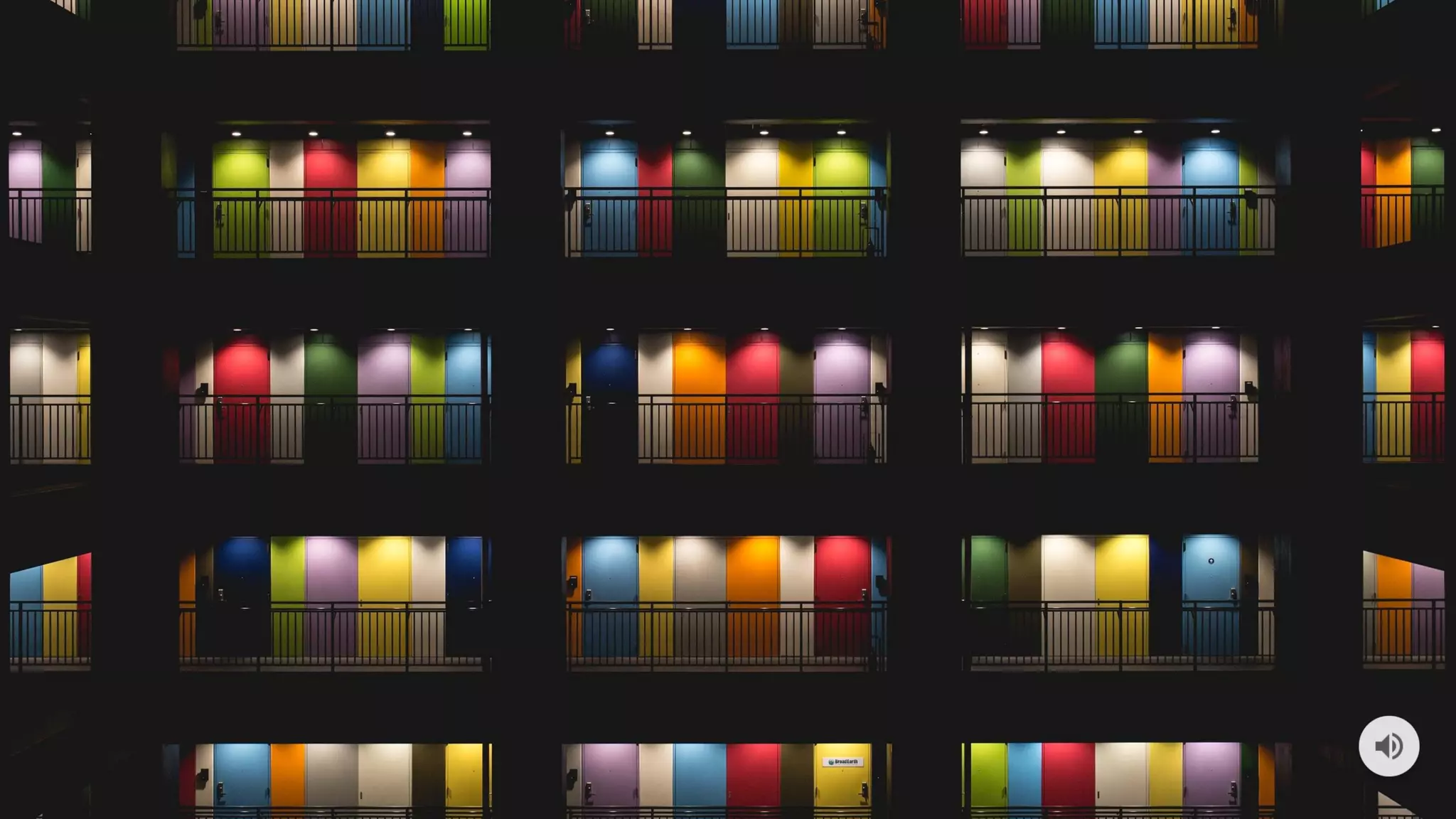 Multiple “click here” links is like having
multiple unlabeled doors
 