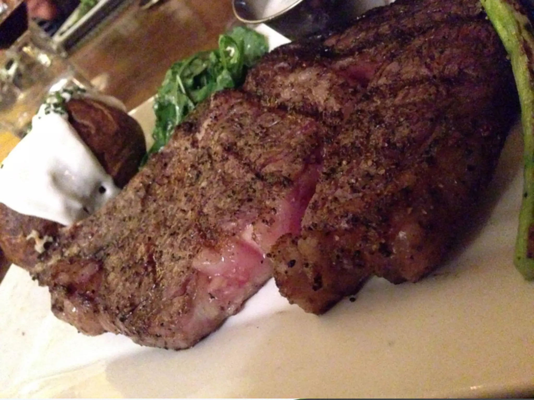 － －copyright Fringe81 Co.,Ltd.
ステーキの写真
 