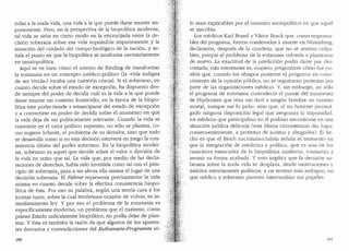 milar a la nuda vida, una vida a la que puede darse muerte im-
punemente. Pero, en la perspectiva de la biopolitica moderna,
tal vida se situa en cierto modo en la encrucijada entre la de-
cision soberana sobre esa vida suprimible impunemente y la
asunci6n del cuidado del cuerpo biol6gico de la naci6n, y se-
fiala el punto en que la biopolitica se tansforma necesariamente
en tanatopolitica.
Aqui se ve bien c6mo el intento de Binding de transformar
la eutanasia en un concepto juridico-politico (la ..vida indigna
de ser vivida,.) tocaba una cuesti6n crucial. Si el soberano, en
cuanto decide sobre el estado de excepci6n, ha dispuesto des-
de siempre del poder de decidir cual es la vida a la que puede
darse muerte sin cometer homicidio, en la epoca de la biopo-
litica este pocler tiencle a emanciparse clel estado de excepci6n
y a convertirse en poder de decidir sobre el momenta en que
la vida deja de ser politicamente relevante. Cuando la vida se
convie1te en el valor politico supremo, no s6lo se plantea, co-
mo sugiere Schmitt, el problema de su disvalor, sino que todo
se desaffolla como si en esta decision estuviera en juego la con-
sistencia liltima del poder soberano. En la biopolitica moder-
na, soberano es aquel que decide sobre el valor o disvalor de
la vida en tanto que tal. La vida que, por media de las decla-
raciones de derechos, habia sido investida como tal con el prin-
cipio de soberania, pasa a ser ahora ella misma el lugar de una
decision soberana. El Fuhrer representa precisamente la vida
misma en cuanto decide sobre la efectiva consistencia biopo-
Htica de esta. Por eso su palabra, segun una teoria cara a los
juristas nazis, sobre la cual tendremos ocasi6n de volver, es in~
mediatamente ley. Y por eso el problema de la eutanasia es
espedficamente moderno, un problema que el nazismo, como
primer Estado radicalmente biopolitico, no podia dejar de plan-
tear. Y esta es tambien la raz6n de que algunos de los aparen-
tes desvarios y contradicciones del Euthanasie-Programm s6-
180
lo sean explicables por el contexto sociopolltico en que aquel
se inscribia.
Los medicos Karl Brandy Viktor Brack que, como responsa-
.bles del programa, fueron condenados a muerte en Nfoemberg,
declararon, despues de la condena, que no se sentian culpa-
bles, porque el problema de la eutanasia volverfa a plantearse
de nuevo. La exactitud de la predicci6n podia clarse por cles-
contada; mas interesante es, empero, preguntarse c6mo fue po-
sible que, cuando los obispos pusieron el prograrna en cono-
cimiento de la opinion p(1blica, no se registraran protestas por
parte de las organizaciones medicas. Y, sin embargo, no solo
el programa de eutanasia contradecia el pasaje del juramento
de Hip6crates que reza ..no dare a ning(m hombre un veneno
mortal, aunque me lo pkic1", sino que, al no haberse promul-
gado ninguna clisposici6n legal que asegurara la impunidacL
los medicos que participaban en el podrlan encontrarse en una
situaci6n juridica delicada (esta (1ltima circunstancia dio lugar.
consecuenternente, a protestas de juristas y abogados). El he-
cho es que el Reich nacionalsocialista seil.ala el momento en
que la integraci6n de medicina y politica, que es uno de los
caracteres esenciales de la biopolltica moderna, comienza a
asumir su forma acabada. Y esto implica que la decision so-
berana sobre la nuda vida se desplaza, clescle motivaciones y
ambitos estrictamente pollticos, a un terreno mas ambiguo, en
que medico y Soberano parecen intercambiar SUS papeles.
l8l
 