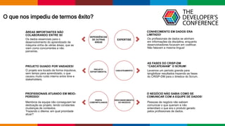 Globalcode – Open4education
O que nos impediu de termos êxito?
EXPERTISE
CASCATEAMENTO
DESCONHECIMENTO
DO NEGÓCIO
O NEGÓCIO NÃO SABIA COMO SE
COMUNICAR COM A EQUIPE DE DADOS!
Pessoas de negócio não sabiam
comunicar o que queriam e não
entendiam o que era o produto gerado
pelos profissionais de dados.
AS FASES DO CRISP-DM
“CASCATEAVAM” O SCRUM!
Levamos um período grande para
tangibilizar resultados trazendo as fases
do CRISP-DM para o timebox do Scrum.
CONHECIMENTO EM DADOS ERA
LIMITADO!
Os profissionais de dados se atinham
em informações da disciplina, enquanto
desenvolvedores focavam em codificar.
Não falavam a mesma língua!
DEPENDÊNCIAS
DE OUTRAS
ÁREAS
PROJETO
DEPARTAMENTAL
PERFIS
COMPARTILHADOS
PROFISSIONAIS ATUANDO EM MEIO-
PERÍODO!
Membros da equipe não conseguiam ter
dedicação ao projeto, tendo constantes
mudanças de contextos.
Trazendo o dilema: em qual prioridade
atuar?
PROJETO GUIADO POR VAIDADES!
O projeto era tocado de forma impulsiva,
sem tempo para aprendizado, o que
causou muito ruído interno entre time e
stakeholders.
ÁREAS IMPORTANTES NÃO
COLABORANDO ENTRE SI!
Os dados essenciais para o
desenvolvimento do aprendizado de
máquina vinha de várias áreas, que se
viam como concorrentes e não
parceiras.
 