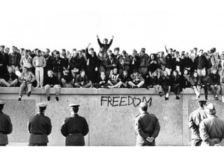 • NOVO ACHEGAMENTO ENTRE EUROPA OCCIDENTAL E EUROPA
ORIENTAL.
• A chegada ao poder en 1969 de Willy Brandt na República
Fe...