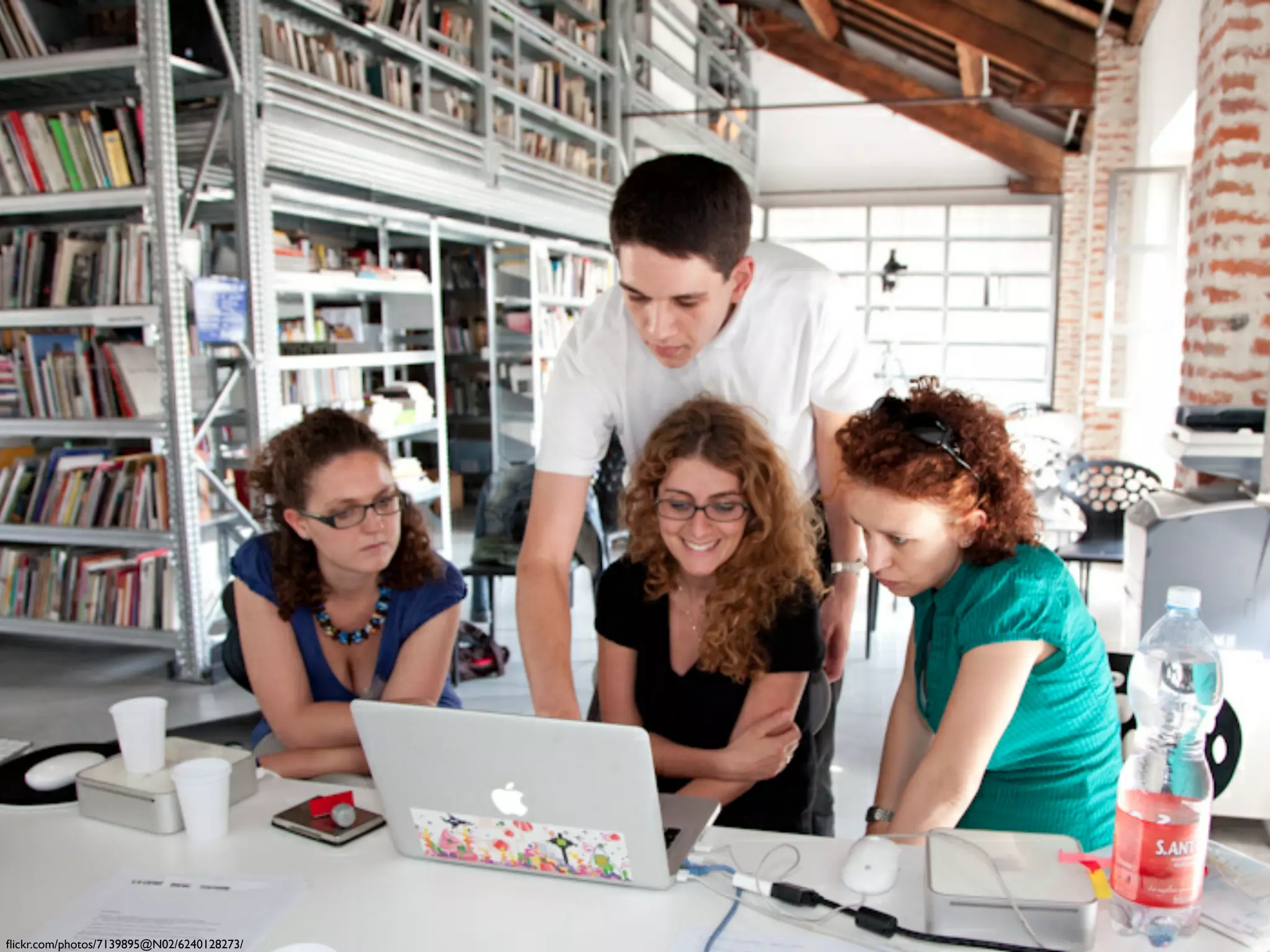 ﬂickr.com/photos/7139895@N02/6240128273/
 