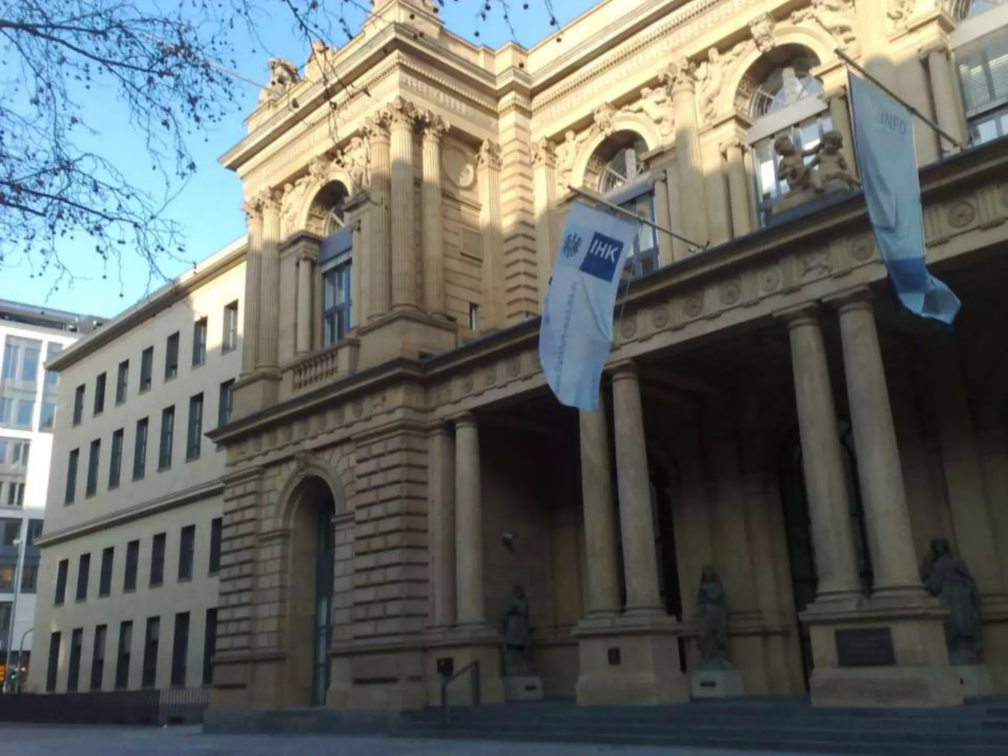 Alex Haw Lecture - 080815 - bbc Innovation Unit - atmos Sample Projects - 546