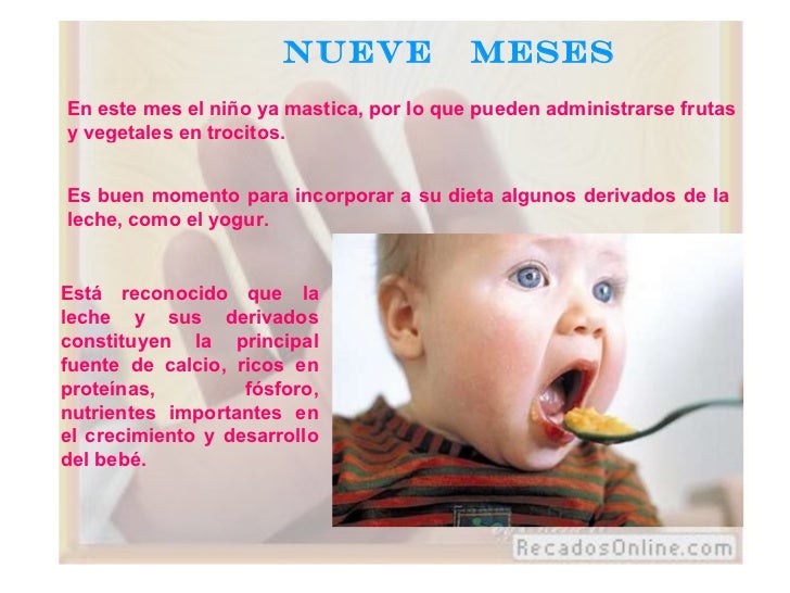 La máscara de los huevos y la sosa para los cabellos