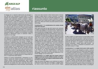 178
Die Alm-/Alpwirtschaft ist in ein großes System eingebunden,
ist stark vernetzt und von vielen Rahmenbedingungen abhän-
gig. Maßgeblich ist etwa die natürliche Ausgangsituation: Sind
überhaupt geeignete Flächen in der Region vorhanden? Wel-
che Weidetiere können aufgetrieben werden und wie lange?
Ein weiterer Rahmen ist das wirtschaftliche und soziale Umfeld:
Ist die Region aufgrund ihrer räumlichen und wirtschaftlichen
Lage von Landflucht betroffen? Wie und in welcher Weise wird
die Berglandwirtschaft politisch und wirtschaftliche gestützt? In
welche Richtung hat sie sich entwickelt? Sind überhaupt noch
genügend almfähige Tiere vorhanden? Nicht zuletzt ist es aber
auch die individuelle Entscheidung der einzelnen Bäuerin und
des einzelnen Bauern, ob und wie eine Alm/Alp genutzt wird.
Auf der anderen Seite, ist die Alm-/Alpwirtschaft nicht nur für die
einzelne Bäuerin und den einzelnen Bauern von Bedeutung, sie
erfüllt viele gesellschaftsrelevante Funktionen. Sie ist multifunk-
tional! Die angepasste und nachhaltige Alm-/Alpwirtschaft er-
füllt zum Beispiel wichtige ökologische Funktionen, etwa durch
den Erhalt der Biodiversität im Allgemeinen und einzelner ge-
schützter Pflanzen- und Tierarten im Speziellen. Für die Gesell-
schaft von besonderer Bedeutung sind aber viele, bisher kaum
beachtete ökologische Dienstleistungen wie etwa ihre Rolle
in Zusammenhang mit dem Schutz vor Naturgefahren, dem
Ressourcenschutz in Zusammenhang mit der Nutzwasserver-
fügbarkeit oder als Garant für die Aufrechterhaltung der Erho-
lungsfunktion des Raumes. Nicht zu vergessen sind etwa auch
die Steigerung der Attraktivität einer Region als Tourismusdes-
tination oder ihre identitätsstiftende Bedeutung für eine Region.
Nur wer dieAusgangssituationen undAntworten auf diese vielen
Fragen kennt, kann auch die Entwicklungen in der Alm-/Alpwirt-
schaft richtig interpretieren. Viele dieser Aspekte wurden daher
im Alm-/Alpatlas angesprochen, manche ausführlicher, manche
nur am Rande. Soweit es ging, sind - so wie es für einen Atlas
gehört - Karten abgedruckt, die in einer knappen Art und Wei-
se kommentiert sind. Zu Themen, wo das Datenmaterial keine
flächendeckende Darstellung zuließ, haben wir Beispielalmen
gesucht und Interviews geführt. Somit können die Themen zwar
gut einzeln betrachtet werden, aber – und das ist der Nachteil
eines solchen Nachschlagewerks – die Zusammenschau fehlt
etwas. Daher möchten wir im Nachfolgenden unsere wesent-
lichen Schlussfolgerungen aus dem Gezeigten und Geschrie-
benen bringen. Sie sind knapp gehalten, sollten aber trotzdem
der Leserin und dem Leser Impulse bieten, sich eine eigene
Meinung über die Zukunft der Alm-/Alpwirtschaft zu bilden.
Schlussfolgerung 1: Der Alm-/Alpwirtschaft geht es bes-
ser als der Berglandwirtschaft im Allgemeinen	
Die Berglandwirtschaft wurde in den vergangenen Jahrzehnten
durch den massiven Druck von außen zu einer starken Ratio-
nalisierung gezwungen. Als Folge davon gaben viele kleinere
Betriebe auf. Die Almen/Alpen sind hingegen meist in Besitz
großer Betriebe, im Gemeinschaftsbesitz oder im öffentlichen
Besitz. Daher wurden Almen/Alpen hingegen kaum aufgege-
ben. Es kam teilweise sogar durch Privatisierungen zu einem
Anstieg der Zahlen. Auch die aufgetriebenen Viehzahlen sind
in den meisten Regionen weitgehend konstant geblieben. Nur
in den jenen Gebieten, wo die Landwirtschaft sehr stark an Be-
deutung verloren hat, und in jenen Regionen, wo sich die Land-
wirtschaft auf den Obst- und Weinbau spezialisiert hat, verlor
auch die Alm-/Alpwirtschaft an Bedeutung. Denn ohne eine
Viehzucht im Tal, kann die Alm-/Alpwirtschaft nicht überleben.
Schlussfolgerung 2: DerAlm/Alp ist heute vielfach keine Produk-
tionsstätte mehr, sondern eine Bleibe für Jung- und Galtvieh.
Die Alm-/Alpwirtschaft hat in den vergangen Jahrzehnten
den Wandel von einer Produktionsstätte für Fleisch, Milch,
Butter und Käse Almwirtschaft in Richtung einer Bleibe für
Jung- und Galtvieh vollzogen. Melkalmen und vor allem
Sennalpen sind damit weitgehend verschwunden. Dies vor
allem wegen der flächendeckenden Spezialisierung auf die
Milchwirtschaft und der Abkoppelung der Milchverarbeitung
vom landwirtschaftlichen Betrieb in Richtung Sennereien. An
dieser Stelle sollte aber auch auf die derzeitigen Bestrebun-
gen vor allem in der Schweiz hingewiesen werden, die Milch-
verarbeitung wieder vermehrt auf die Alm/Alp zu bringen.
Schlussfolgerung 3: Die Alm/Alp hat viel mehr Potential
Trotz dessen, dass auf vielen Almen/Alpen die Anzahl der auf-
getriebenen Großvieheinheiten annähernd konstant geblieben
ist, wurden große Weideareale de facto aus der Nutzung ge-
nommen. Gründe dafür sind zum einen in der höheren Produk-
tivität der Weiden und zum anderen im erhöhten Futterimport
von außen zu finden. Die günstigeren klimatischen Bedingun-
gen und der höhere Nährstoffeintrag durch Düngung und den
atmosphärischen Eintrag führen dazu, dass sich die Wuchs-
bedingungen auf Gunstlagen (Fettweiden) deutlich verbessert
haben. Gleichzeitig wird auf vielen Almen auch Kraftfutter, aber
auch importiertes Grundfutter (z.B. Heu und Stroh) zugefüt-
tert. Insgesamt benötigt das aufgetriebene Vieh daher weniger
Weideflächen. Die nicht mehr beweideten Flächen verbrachen
langsam, teilweise hat sie sich der Wald bereits zurückgeholt.
Darüber hinaus ist die Gefahr einer Verarmung der Alm/Alpbö-
den durch geringere Bestoßung gegeben, welche die Weiden in
Richtung „Borstgras“ führen. Es könnten überall also weit mehr
Tiere aufgetrieben und ernährt werden, als es derzeit der Fall ist.
Schlussfolgerung 4: Geringe Wertschöpfung
ist das größte Problem der Alm-/Alpwirtschaft
Um eine nachhaltige, flächendeckende Bewirtschaftung der
Almen/Alpen zu garantieren, braucht es genügend Perso-
nal. Nur damit ist ein flächendeckendes Weidemanagement
etwa durch Behirtung oder Koppelung und eine kontinuier-
liche Weideverbesserung möglich. Dem gegenüber stehen
die hohen Personalkosten: Mehr Personal ist unter der der-
zeitigen wirtschaftlichen Situation aber nicht tragbar. Eine
verbesserte Wertschöpfung auf der Alm ist daher das Gebot
der Zukunft. Wie einzelne Beispiele zeigen, sind zukunfts-
trächtige Modelle dazu etwa eine verbesserte Vermarktung
der traditionellen Almprodukte in Kombination mit neuen/
alten Produkten (Alm-/Alpochse, Alm-/Alpschwein, Alm-/
Alpgans), sowie einem Ausgebauten innerbetriebliche Neben-
erwerb etwa durch Almausschank oder die Produktveredelung.
Schlussfolgerung 5: Verstärktes Engagement der Ge-
sellschaft für eine nachhaltige Alm-/Alpwirtschaft
Der Verlust an almwirtschaftlich genutzten Flächen bringt nicht
nur einen landwirtschaftlichen Produktionsverlust mit sich,
sondern weit schwerwiegender sind die Folgen auf die so ge-
riassunto
Gli alpeggi sono un elemento determinante del paesaggio ru-
rale nelle Alpi, sono influenzati da diversi fattori e in questo
contesto sono fondamentali le molteplici situazioni naturali di
partenza: quale andamento climatico é presente in regione?
Come sono le superfici d’alpeggio? Ci sono inoltre anche alcuni
aspetti economici e sociali che influenzano l’alpicoltura: quali
effetti comporta sulla regione lo spopolamento dalle campagne
dovuto a particolari situazioni territoriali ed economiche? Come
e in che modo l’agricoltura di montagna viene sovvenzionata
dal contesto politico ed economico? Quante aziende agricole
con animali idonei ai pascoli sono ancora presenti sul territorio?
C’é abbastanza personale di malga fidato e con esperienza?
Alla fine, spetta però alla singola amministrazione ed al singolo
imprenditore agricolo, al gestore ed al proprietario l’eventuale
decisione di abbandonare oppure di mantenere l’utilizzo e
la gestione di una malga.				
L’alpicoltura è multifunzionale! L’alpeggio non ha in ogni caso
una valenza esclusivamente di produzione agricola, di produzi-
one zootecnica e di agevolazione del lavoro in azienda, bensì
riveste un ruolo importante per l’intera società. L’alpeggio con-
temporaneo e sostenibile ricopre per esempio un ruolo deter-
minante da un punto di vista ecologico: nel mantenimento della
biodiversitá e in particolare nella salvaguardia di diverse piante
e animali protetti. Per la collettività sono importanti molte es-
ternalità ecologiche positive, che sinora sono state raramente
contemplate, come gli effetti positivi nella prevenzione contro
avventi naturali avversi, la salvaguardia delle risorse delle ac-
que pubbliche o come garante del mantenimento della funzione
ricreativa delle zone rurali. Non da dimenticare è l’aumento di
attrattività turistica o la caratterizzazione di un determinato terri-
torio e il mantenimento delle tradizioni. 		
Soltanto chi conosce profondamente i presupposti e le con-
seguenti risposte alle molteplici domande, puó interpretare in
maniera corretta l’evoluzione dell’alpicoltura. Molti di questi
aspetti sono stati quindi approfonditi nell’atlante delle malghe.
Nell’ambito del possibile sono state create delle cartine geo-
grafiche accompagnate da un breve commento. Altre tematiche
invece sono state proposte al lettore tramite esempi di diverse
tipologie di malghe oppure a mezzo di interviste. Le molteplici
argomentazioni sono state così affrontate singolarmente, e per
dare una visione complessiva vengono presentate le seguenti
considerazioni finali. Queste devono fungere da impulso per le
lettrici e per i lettori per formarsi una propria opinione sul futuro
degli alpeggi.					
Considerazione 1: In considerazione del contesto attuale
l’alpicoltura sta bene 					
Nelle regione dell’Arge Alp negli ultimi decenni solo raramente
le malghe e gli alpeggi sono stati abbandonati. Parzialmente se
ne è riscontrato addirittura un aumento numerico, determinato in
parte da suddivisioni di alpeggi collettivi. L’alpicoltura può conta-
re su redditi aggiuntivi provenienti dall’agriturismo, sull’aumento
dell’interesse di prodotti tipici di malga e sul miglioramento delle
infrastrutture, ma anche sull’alto gradimento della intera società
civile. Cosí non solo il numero di malghe è rimasto pressoché
identico, ma anche il numero dei capi alpeggiati è rimasto, nella
maggior parte delle regioni, invariato. L’andamento delle azien-
de zootecniche ha invece tendenze molto diverse: l’agricoltura
di montagna a seguito di redditi bassi, costi di lavoro elevati e
concorrenza sempre maggiore, ha dovuto intraprendere negli
ultimi decenni una forte razionalizzazione, la conseguenza è
stata così l’abbandono di molte piccole aziende zootecniche.
Solo nelle aree in cui l’agricoltura ha perso molto d’importanza
e nei territori con una forte specializzazione in campo frut-
ticolo e viticolo è fortemente calato l’interesse nei confronti
dell’alpeggio: d’altra parte, senza aziende zootecniche in fon-
dovalle l’alpeggio non può sopravvivere. 		
Considerazione 2: Le malghe oggi sono spesso luoghi di
soggiorno estivo per manze, animali in asciutta, ovini, capri-
ni ed equini e non sono piú luoghi di trasformazione del lat-
te in burro e formaggio.				
Negli ultimi decenni gli alpeggi si sono trasformati da luoghi di
produzione di carne, latte, burro e formaggio, in soggiorni estivi
per manze, animali in asciutta e per piccoli ruminanti. Malghe
da latte e malghe con trasformazione di prodotti lattiero-caseari
sono nel tempo pressoché scomparse. Questo fenomeno è av-
venuto a causa della specializzazione nella filiera del latte e a
causa della separazione della lavorazione del latte dall’azienda
zootecnica alle latterie e al caseificio. A questo proposito è
doveroso sottolineare i tentativi attuali della Svizzera , del
Vorarlberg e del Trentino, di mantenere la produzione di pro-
dotti lattiero-caserari in malga.			
Considerazione 3: Le malghe hanno perso molte superfici
Nonostante il numero di capi alpeggiati sia rimasto in sostanza
invariato, grandi aree pascolive sono state di fatto abbandonate.
Le condizione climatiche favorevoli e l’immissione di maggiori
quantitá di elementi nutritivi con l’apporto diretto dall’atmosfera,
hanno migliorato considerevolmente la resa dei pascoli. A ciò si
aggiunge l’apporto di ulteriori elementi nutritivi, laddove in alcu-
ne malghe vengono somministrati anche dei mangimi concen-
trati. Tutti questi fattori comportano quindi una minore necessità
di superfici a pascolo da parte degli animali alpeggiati. Sulle
superfici non più pascolate si avvia quindi la successione, con
l’inserimento sempre più massiccio di arbusti, per giungere poi
attraverso stadi successivi allo stadio di bosco. La conseguen-
atlasalm
alp
178	
 