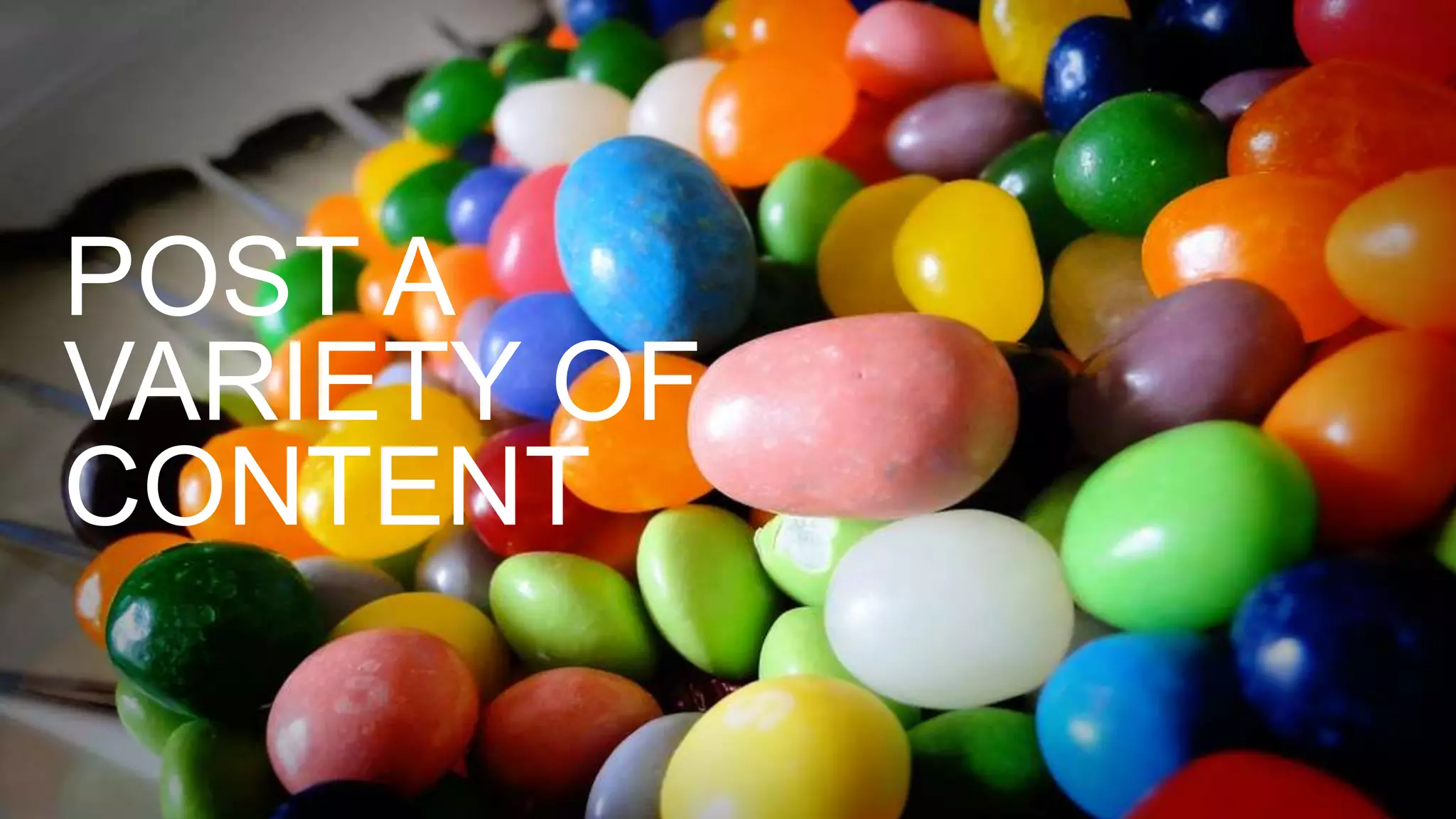 •  Posts are short and re-tweetable
•  Use of #hashtags to tie into trending
topics and events
•  Great mix of content:
•  Visual
•  Responses
•  Original
•  Posting multiple times per day
GE’s Tweets:
Customize content
to each platform
 