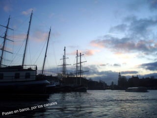 Paseo en barco, por los canales 