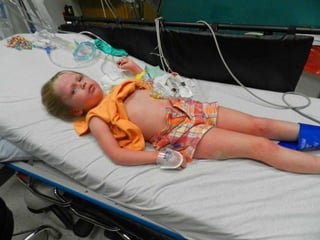 Prof. DR.Dr.Ariyanto Harsono
SpA(K)
23
 