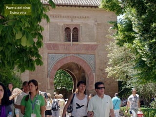 Puerta del vino
  Brána vína
 