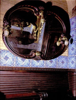 Anton gaudi compress