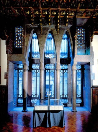 Anton gaudi compress