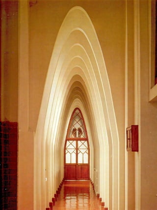 Anton gaudi compress