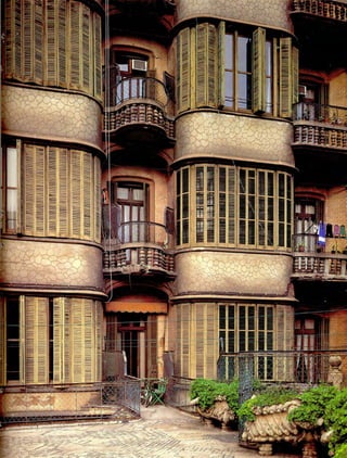 Anton gaudi compress