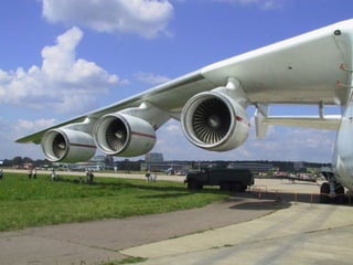 Antonov 225.