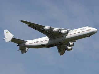 Antonov 225.