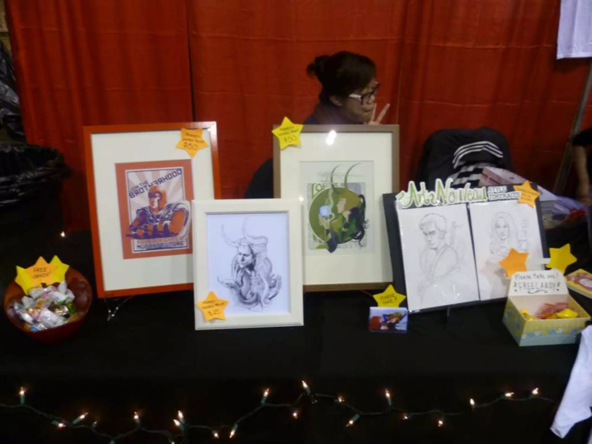 Appealing artist table setups