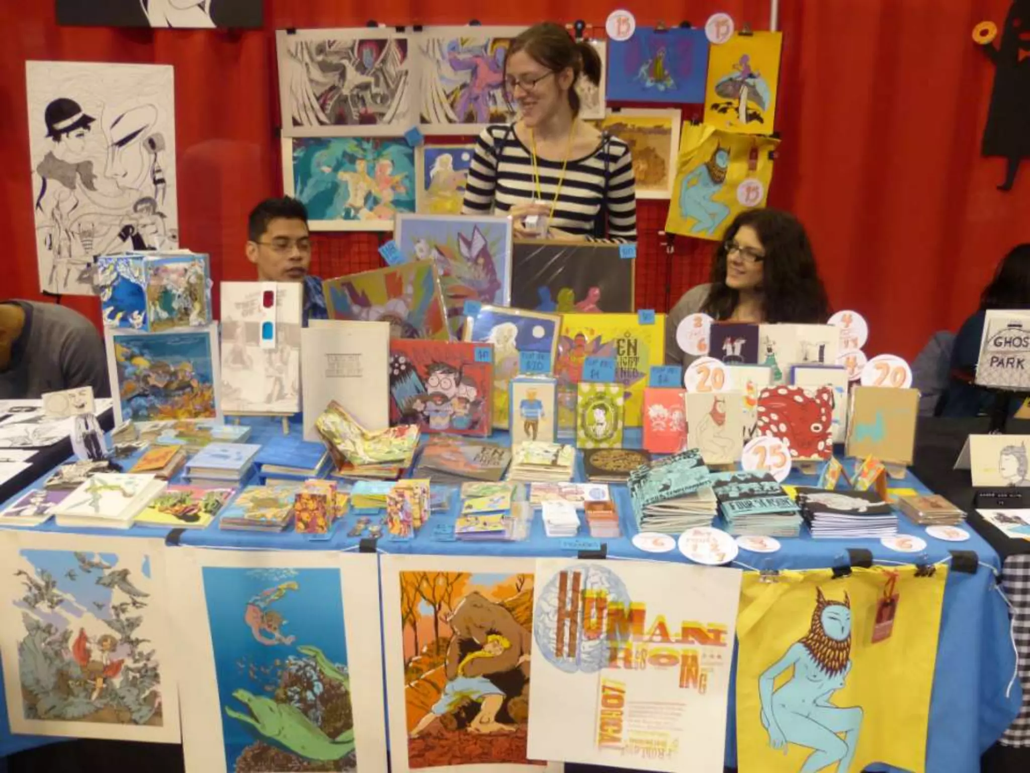 Appealing artist table setups