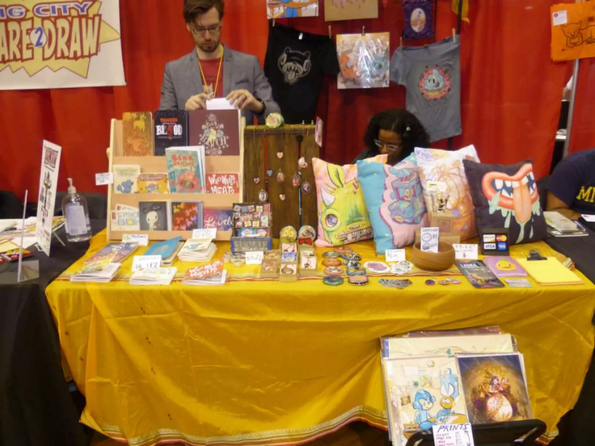 Appealing artist table setups