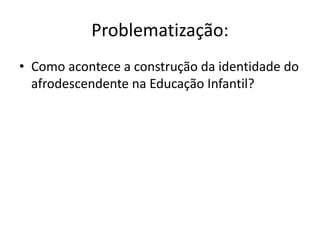 Se o termo introduzido por preposição estiver ligado
a substantivo, será:
a) adjunto adnominal, se tiver sentido ativo:
• A resposta do aluno foi satisfatória.
adj. adn.
(O aluno deu a resposta: sentido ativo.)

b) complemento nominal, se tiver sentido passivo:
• A resposta ao aluno foi satisfatória.
compl. nominal
(O aluno recebeu a resposta: sentido passivo.)

• As reclamações do técnico aos jogadores tinham fundamento.
adj. adn. compl. nominal
(O técnico fez as reclamações: sentido ativo; os jogadores receberam as
reclamações: sentido passivo.)

 