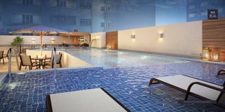 PISCINA COM DECK MOLHADO
 