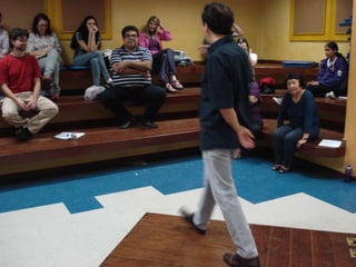 Apresentação do chico dos bonecos na emeb arlindo