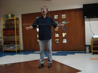 Apresentação do chico dos bonecos na emeb arlindo