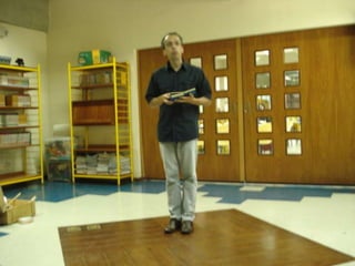 Apresentação do chico dos bonecos na emeb arlindo