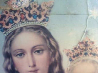 Queridos!
  Amigas e Amigos...
Eu Thamires, a seguir lhes apresentarei um registro especial contendo alguns detalhes do que foi
                            um dos momentos mágicos em minha vida !...
 A comemoração dos meus 15 anos em 10/10/06. certamente sem a presença de vocês não teria
     sido da mesma forma, com a mesma intensidade,alegria e satisfação. Este momento vou
   guardar para sempre em meu coração grata a cada um pela presença tão linda e importante
    muito, mas muito feliz para com todos principalmente com minhas amadas mãe Janice e irmã
   Marcella, meus queridos avós , meus estimados tios e tias , primos e primas enfim, a todos os
   presentes, ausentes e em especial a Deus é claro, permitindo que façam parte de minha vida.
                  Meus sinceros agradecimentos de coração, espírito e alma.
         Que estejam abençoados por JESUS e MARIA a iluminar os Vossos caminhos.
 Thamires Pimenta Borém de Araujo Barra
                                           AMÉM.
                                Montes Claros – Minas Gerais




                                    ELABORAÇÃO ENIO BARRA
 