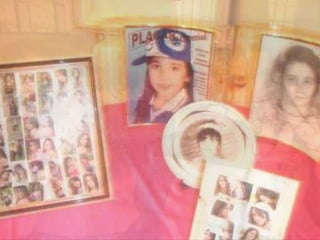 São 15 Anos
         5475 DIAS
             DE
           VIDA




       A FELICIDADE NÃO DEPENDE
            DO QUE NOS FALTA
     MAS, DO BOM USO QUE FAZEMOS
           DAQUILO QUE TEMOS.

NÃO SÃO OS ANOS EM SUA VIDA QUE CONTAM
      E SIM, A VIDA NOS SEUS ANOS.



  TENHA SEMPRE A SUPREMA FÉ ! ....



                                     ELABORAÇÃO ENIO BARRA
 