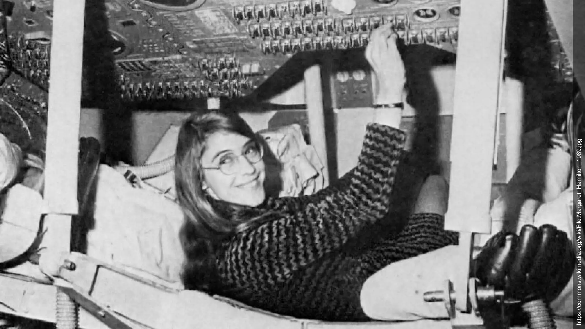 https://commons.wikimedia.org/wiki/File:Margaret_Hamilton_1989.jpg
 