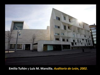 Emilio Tuñón y Luis M. Mansilla, MUSAC, León, 2005.
 La fachada vanguardista del museo se caracteriza por el despliegue d...