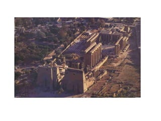 Corredor de 30km conduce desde el templo funerario a la pirámide 