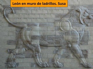 León en muro de ladrillos. Susa
 
