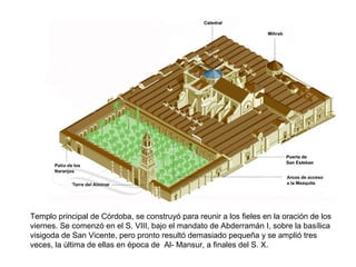 El interior recuerda a Santa Sofía de Constantinopla.
 