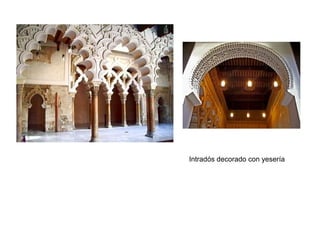 Original solución de superposición de
arcos para dar mayor altura y
luminosidad al haram (arcos enjarjados:
embutidos en su soporte):
-primer nivel: columnas sin basa con
capitel corintio y con alto cimacio, de las
que arrancan arcos de herradura y que
sostienen las pilastras de las que
arrancan los arcos del 2º nivel
-segundo nivel: arcos de medio
punto
Arcos decorados alternando dovelas
blancas y rojas, como en el acueducto
romano de los Milagros
(Mérida).
El resultado fue un espacio espectacular,
lleno de ritmo y color, en el que los arcos y
columnas se multiplican.
 